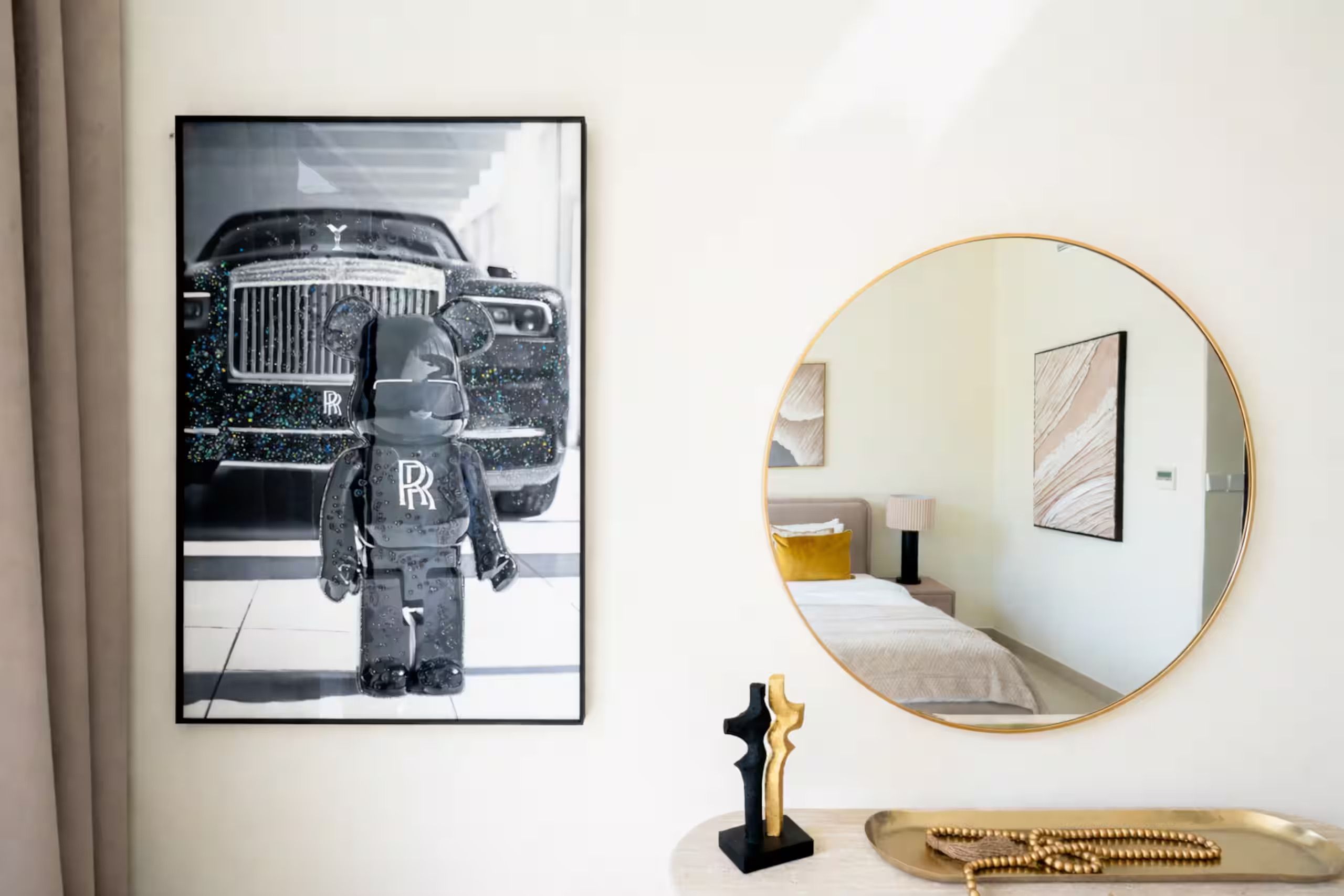 Bedrooms — photo 14