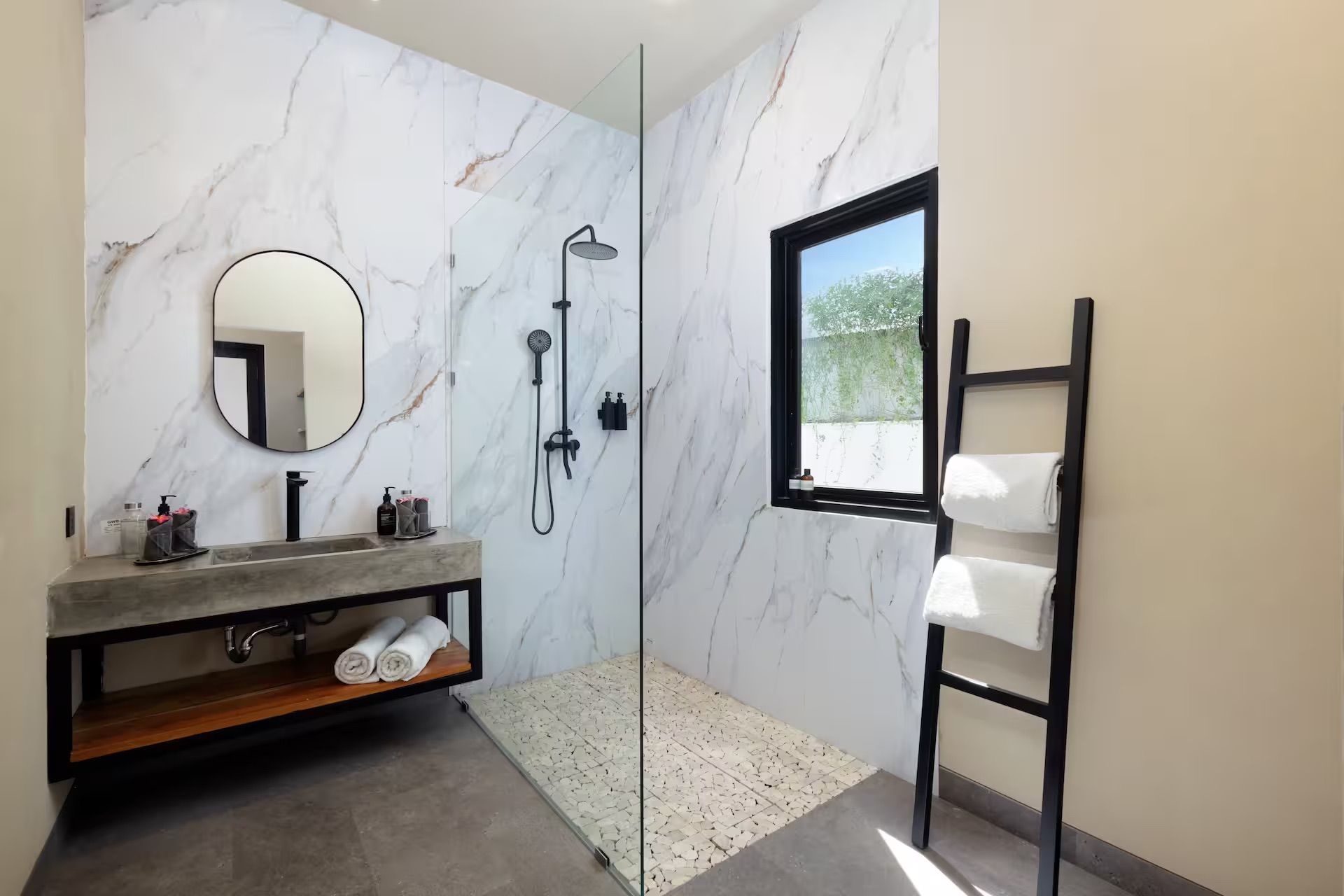 Bathrooms — photo 38