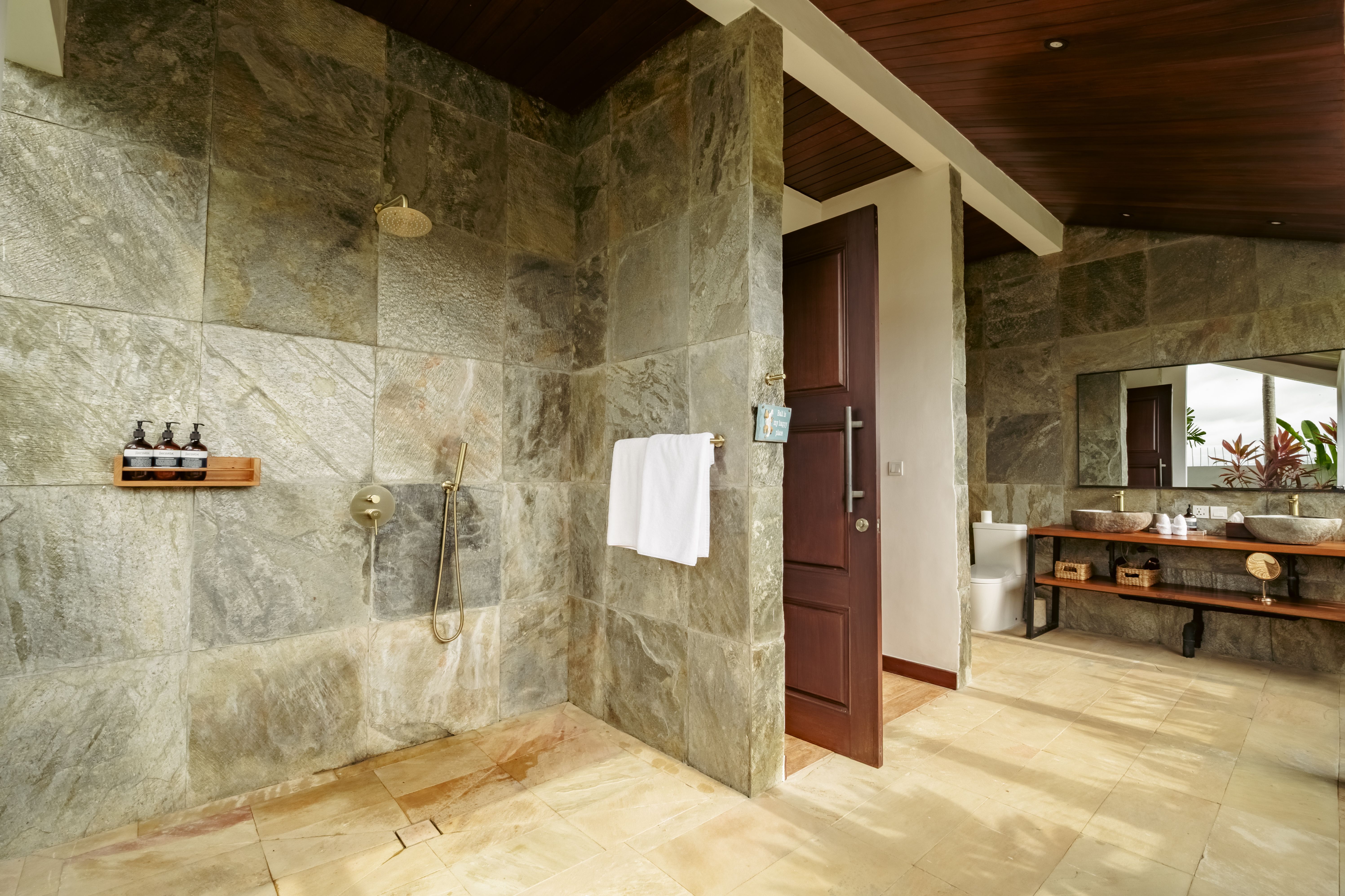 Bathrooms — photo 57