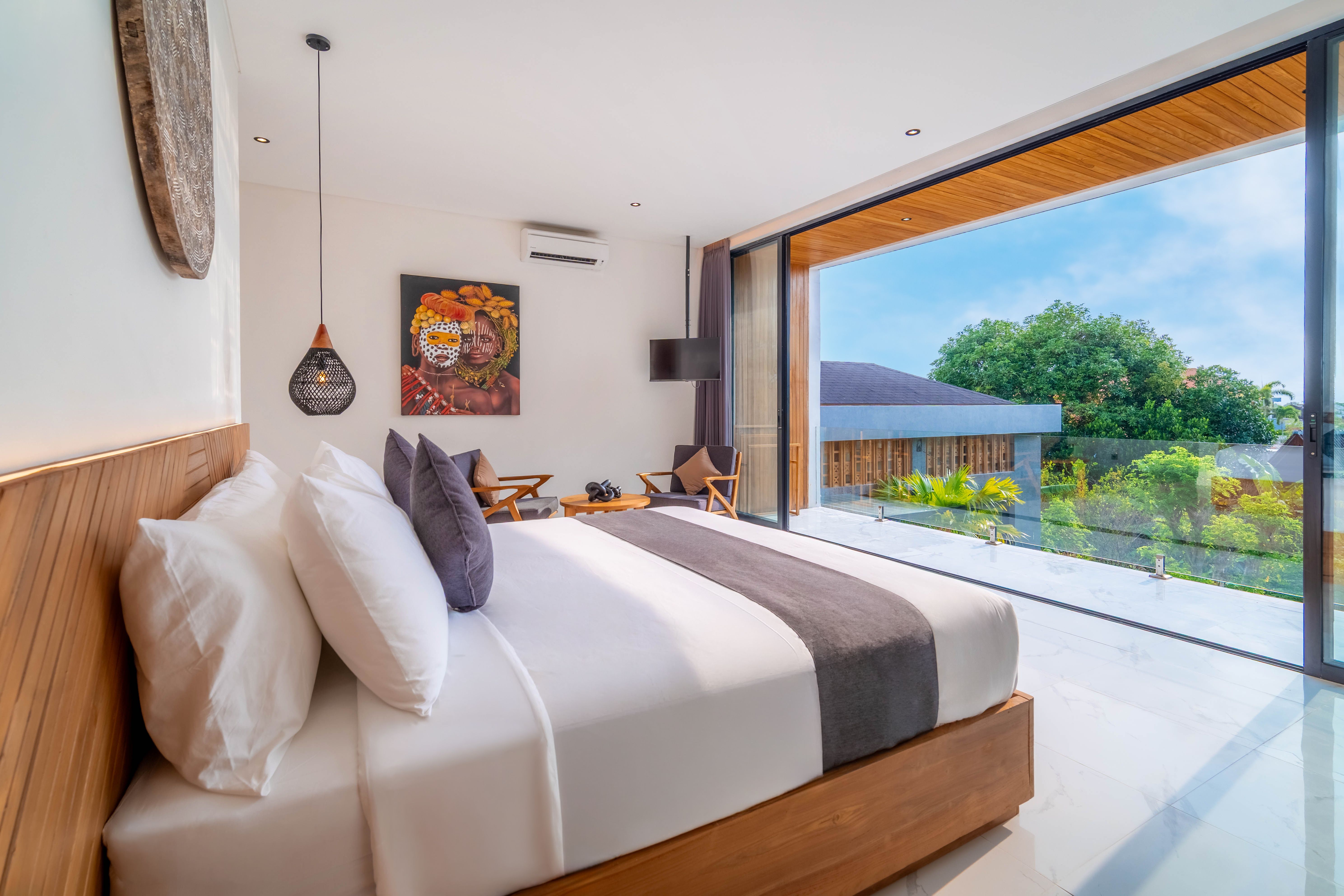 Bedrooms — photo 16
