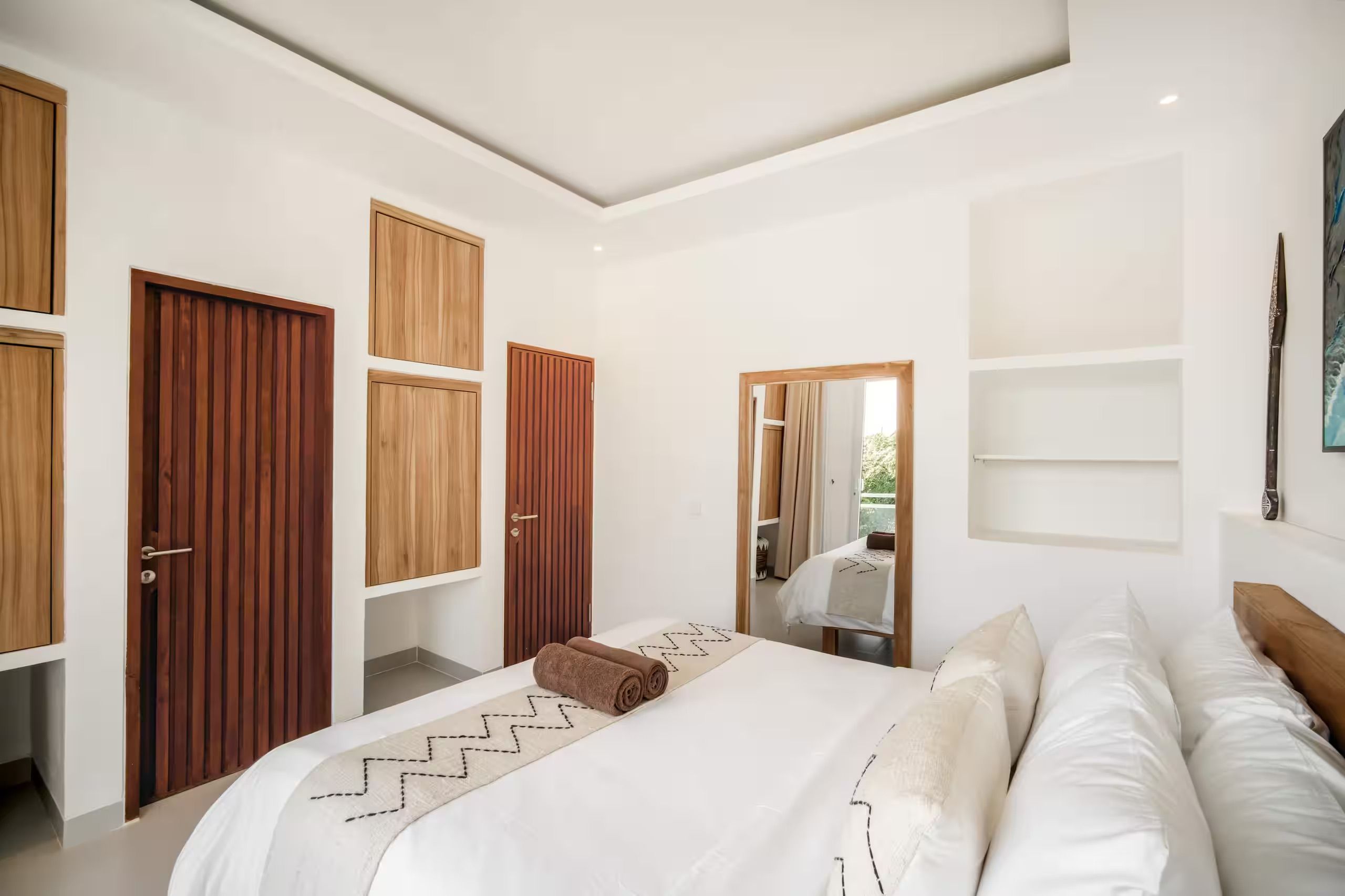 Bedrooms — photo 24
