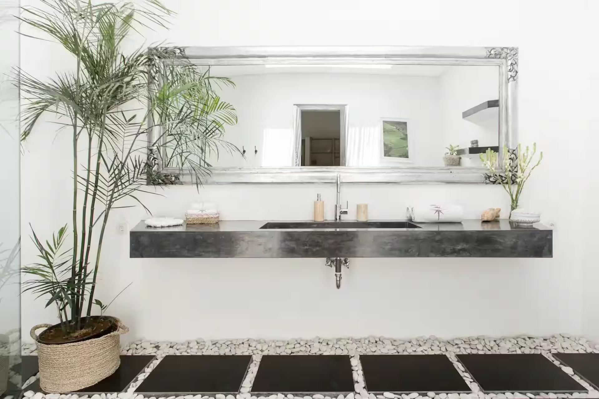 Bathrooms — photo 26