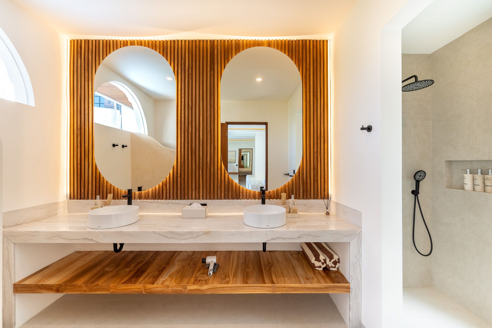 Bathrooms — photo 37