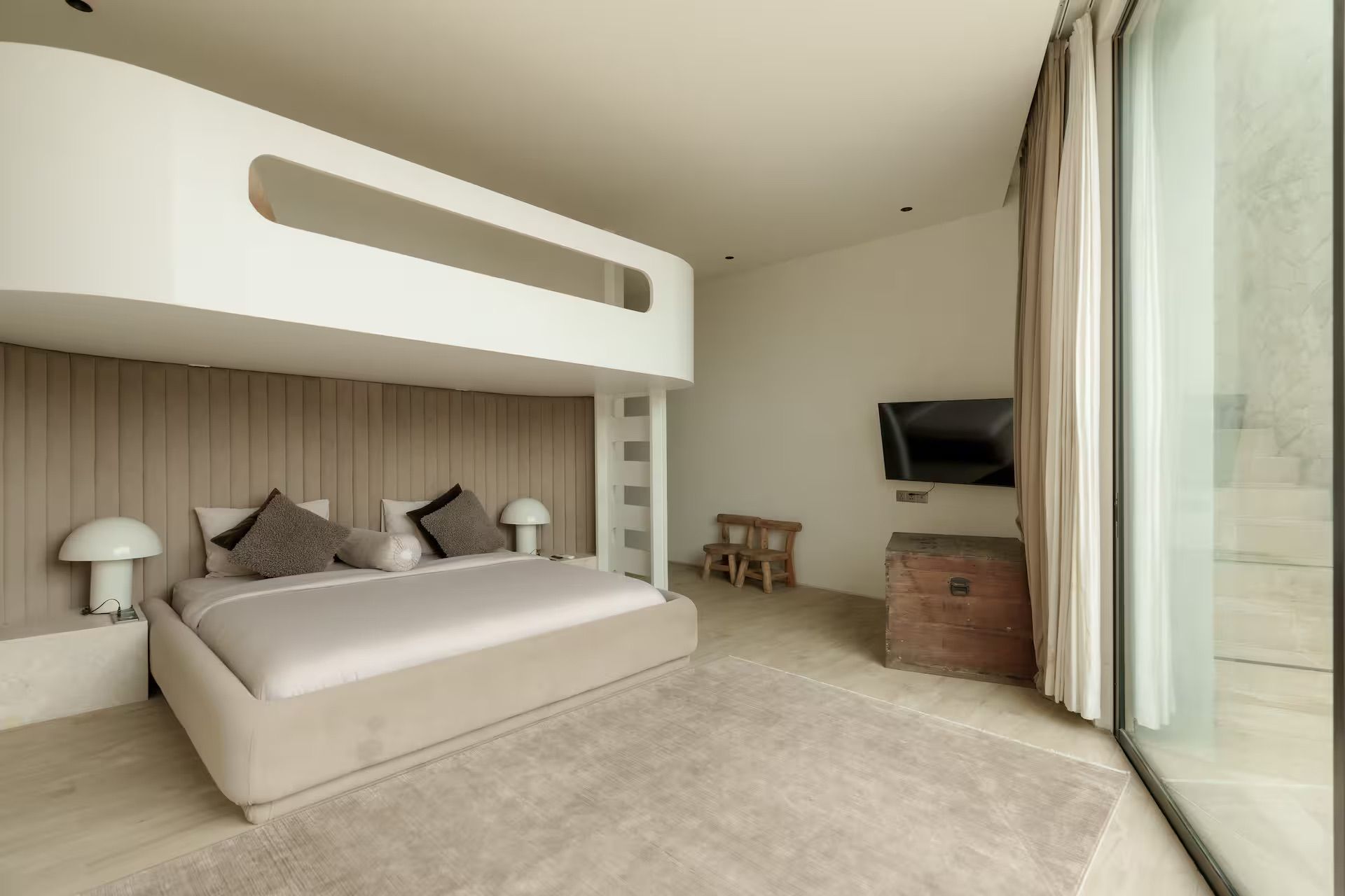 Bedrooms — photo 15