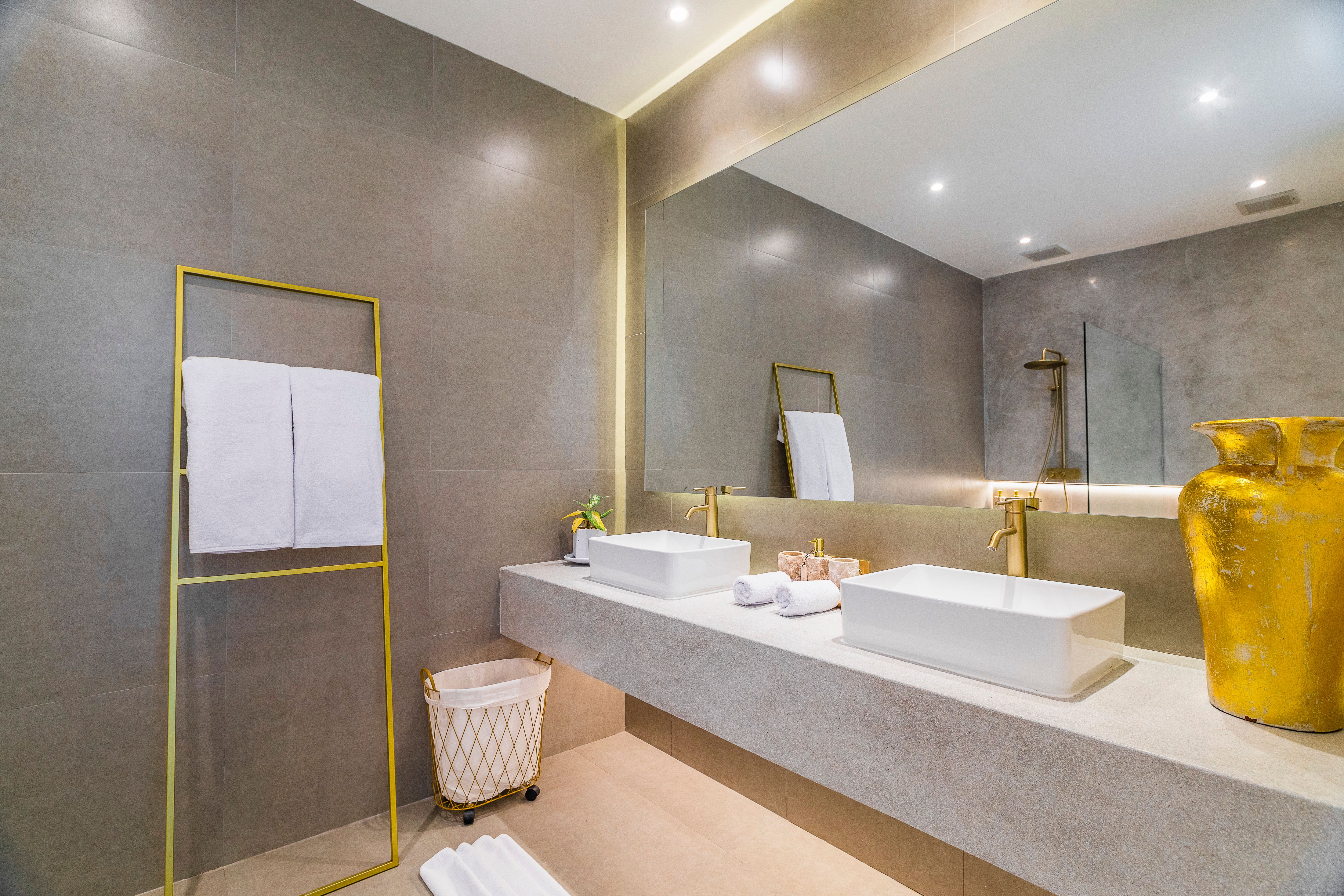 Bathrooms — photo 31