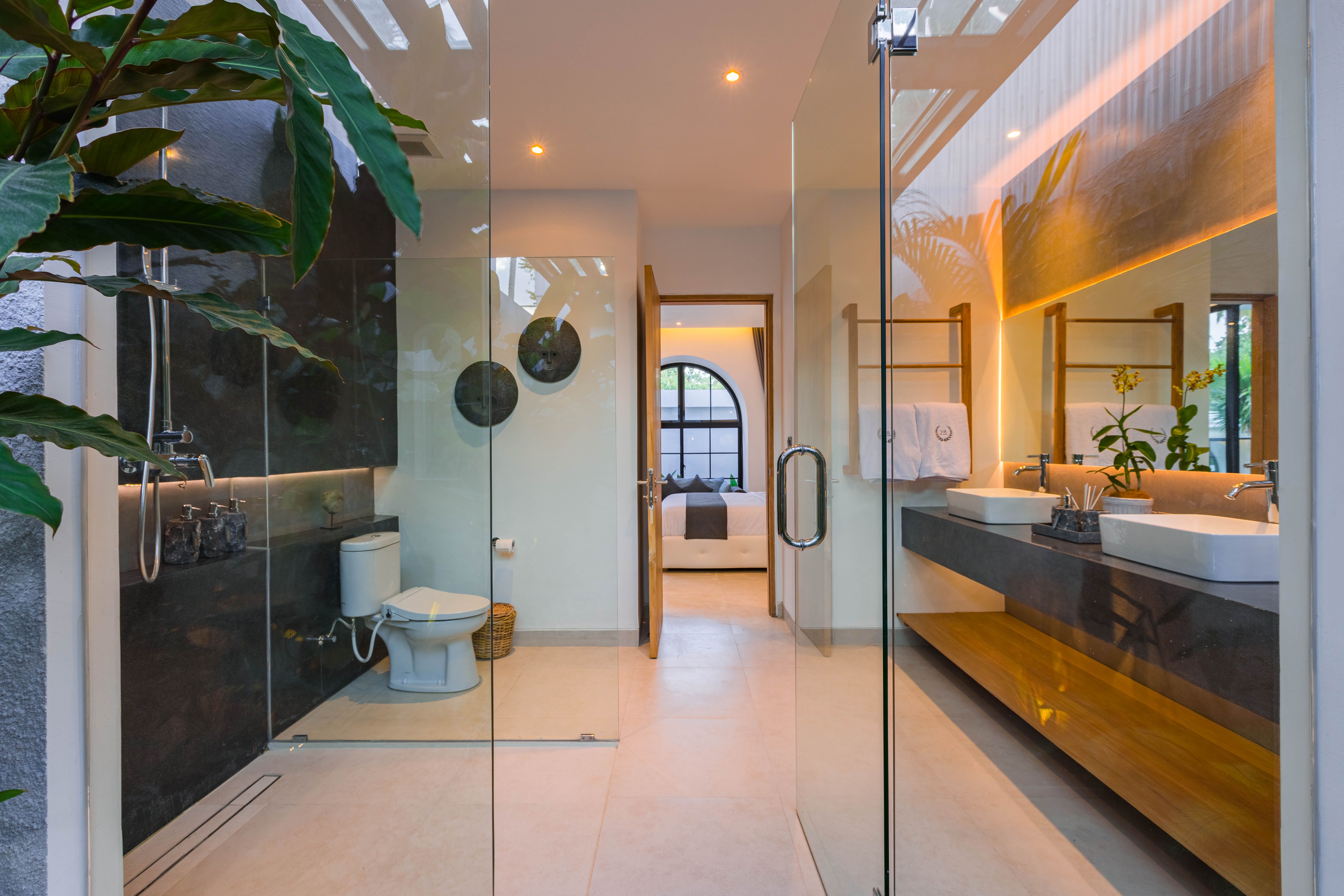 Bathrooms — photo 23