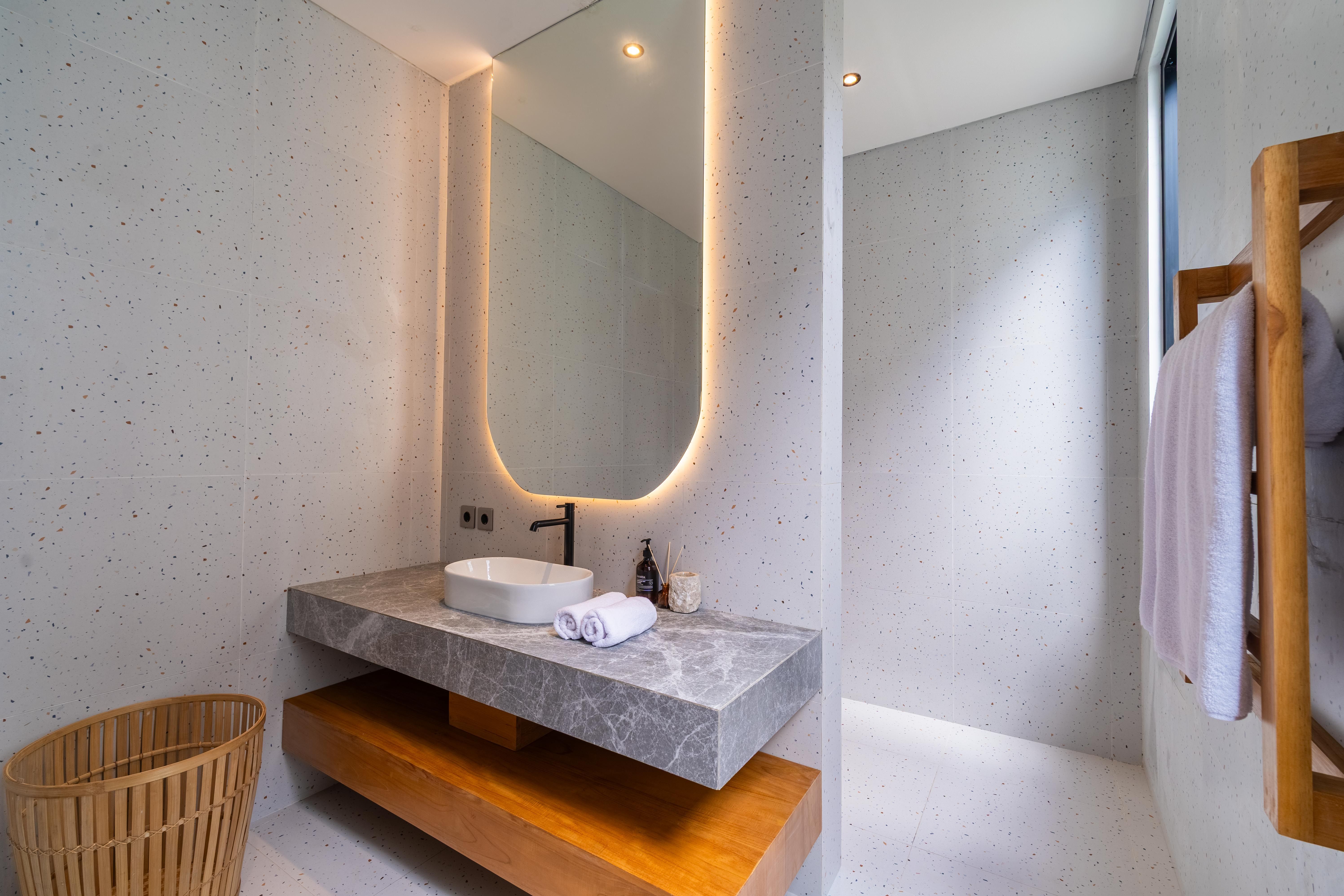 Bathrooms — photo 44