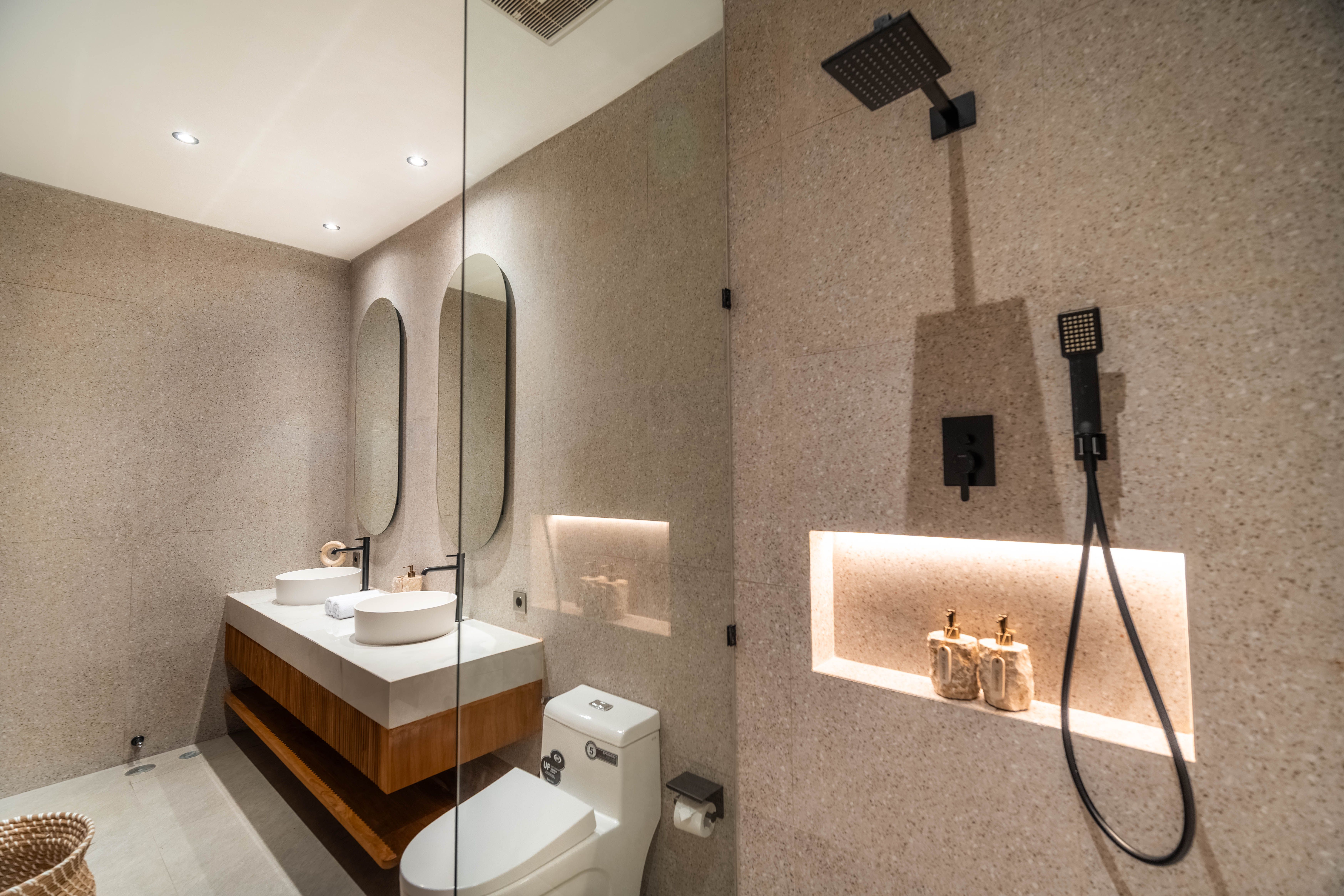 Bathrooms — photo 29