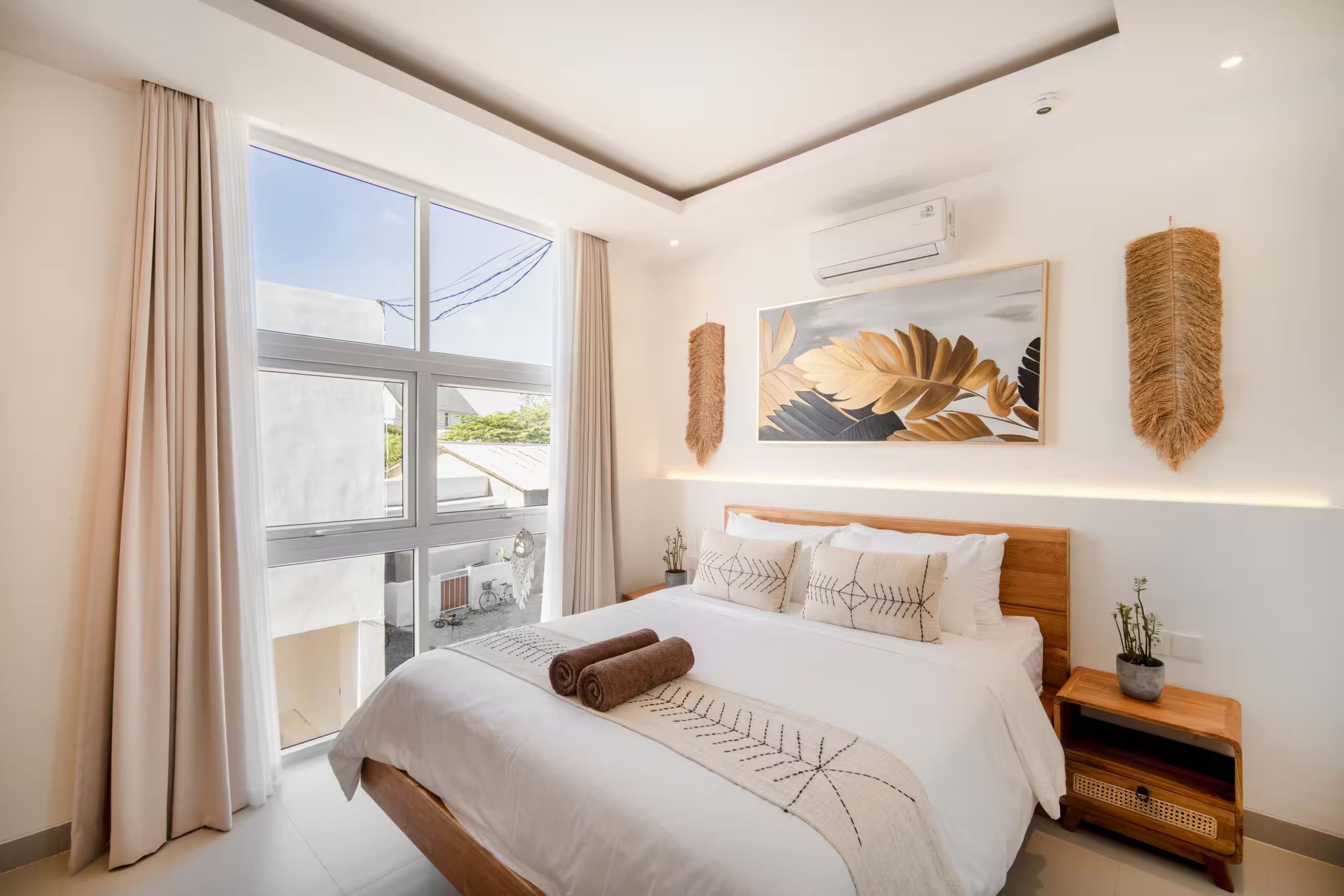 Bedrooms — photo 25