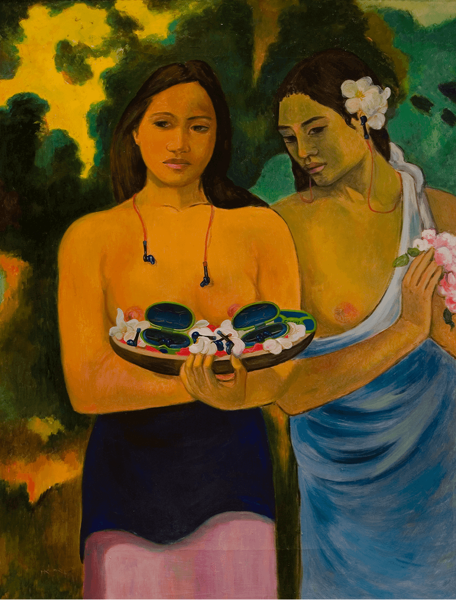 Le due donne tahitiane con indosso le cuffie protettive queos
