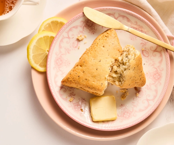 Hero Lemon Poppy Seed Scone
