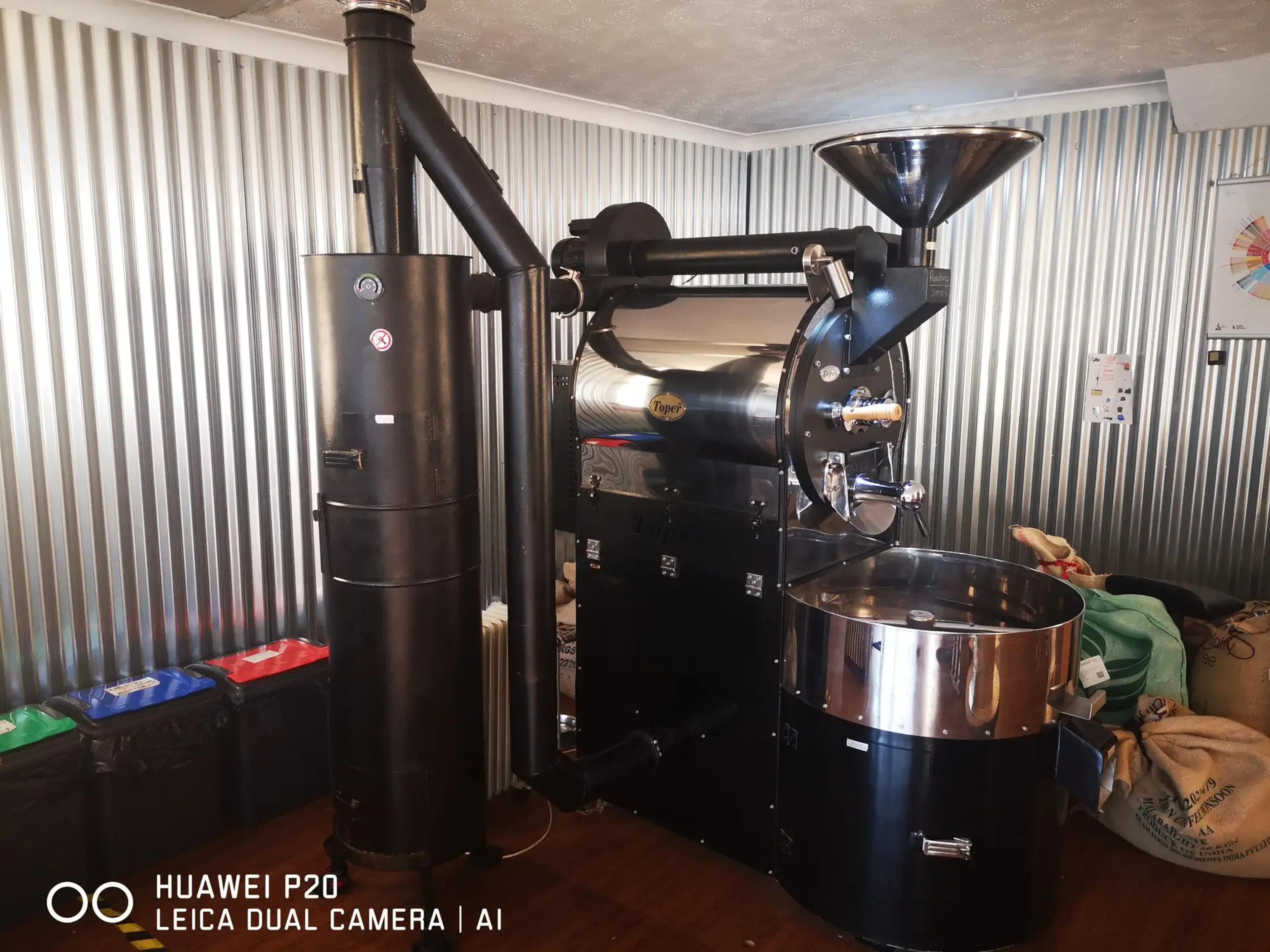 Toper TKSMX15 black and Silver coffee roaster, 2014