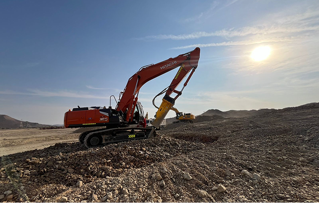 Utility-scale tracker project construction in Jordan, 2017