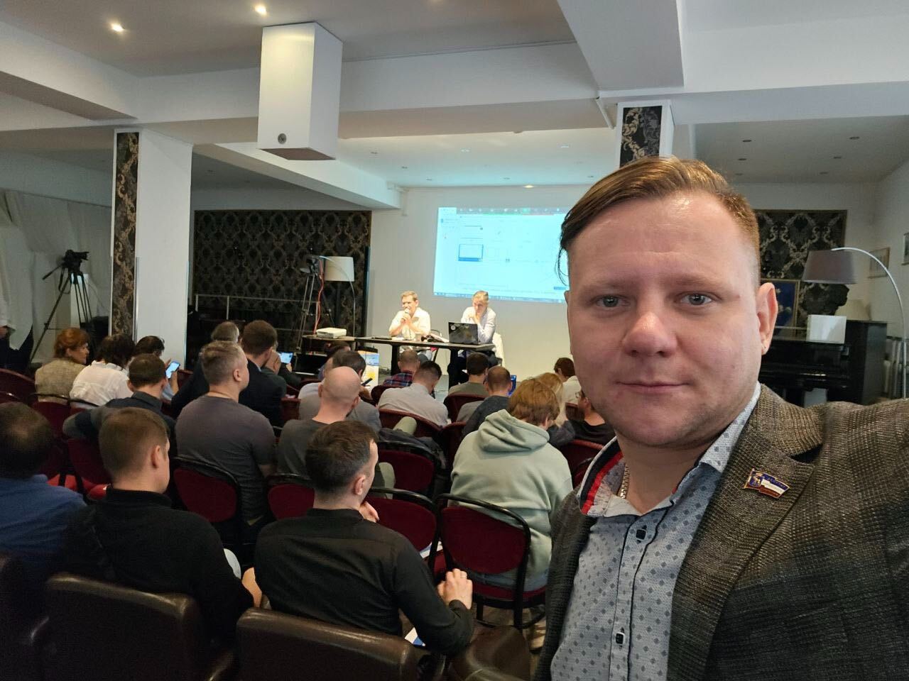 Антон Соколов