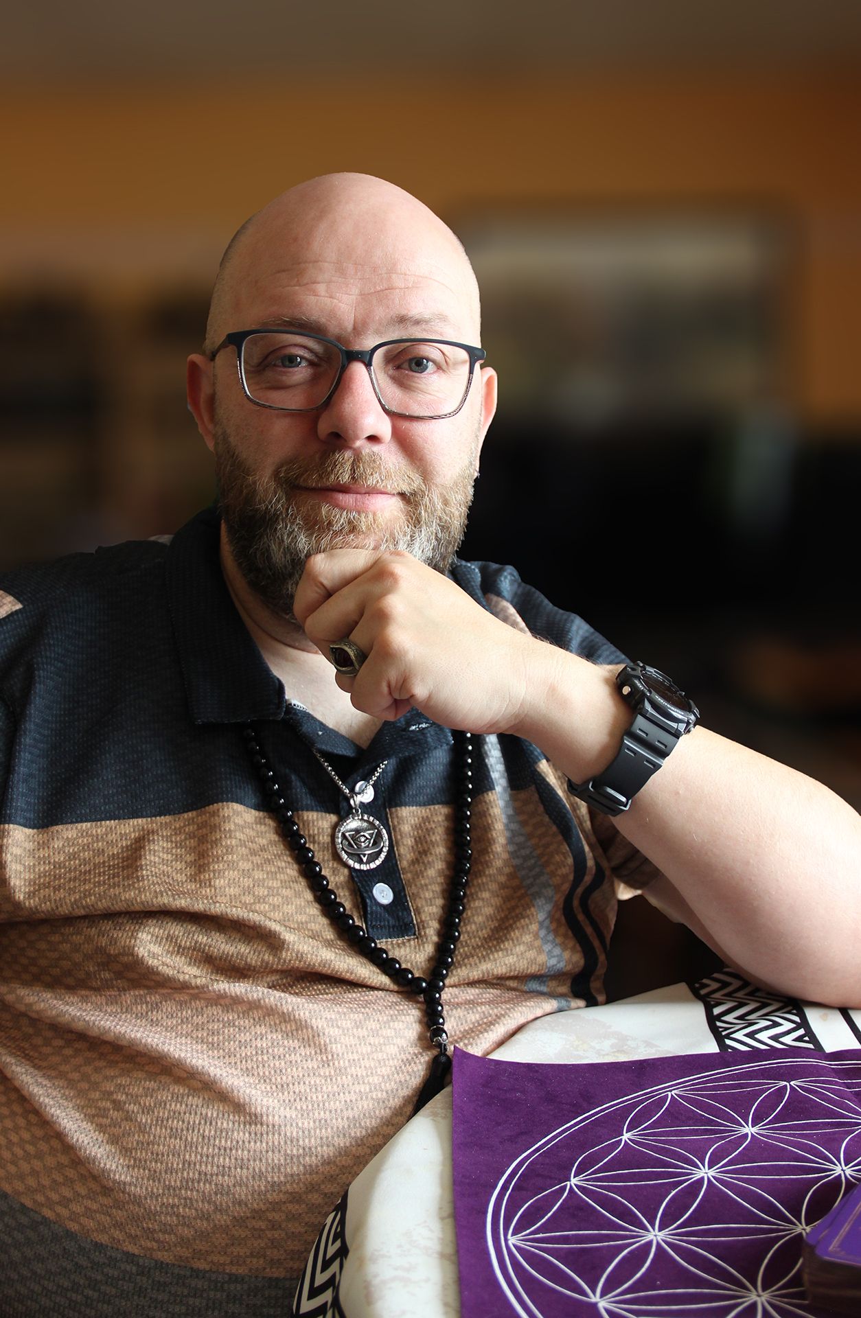 David Van Eenooghe, cartomancien voyant professionnel avec 29 ans d'expérience - Cart'O Voyance