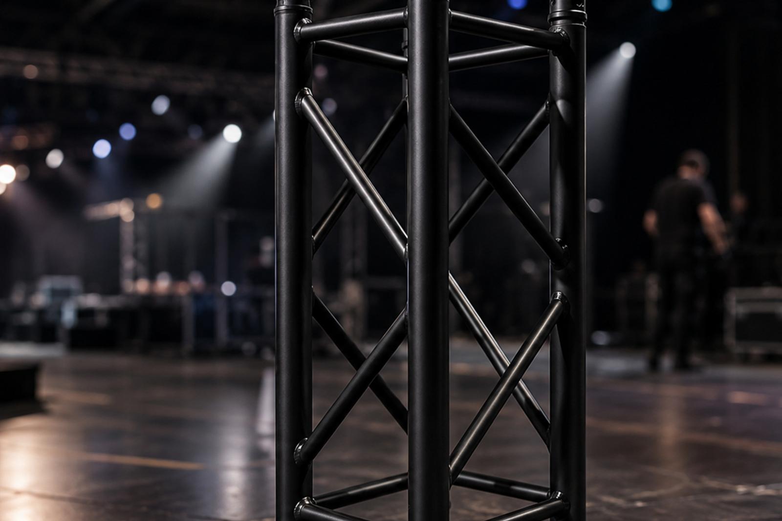 Straight box truss structure