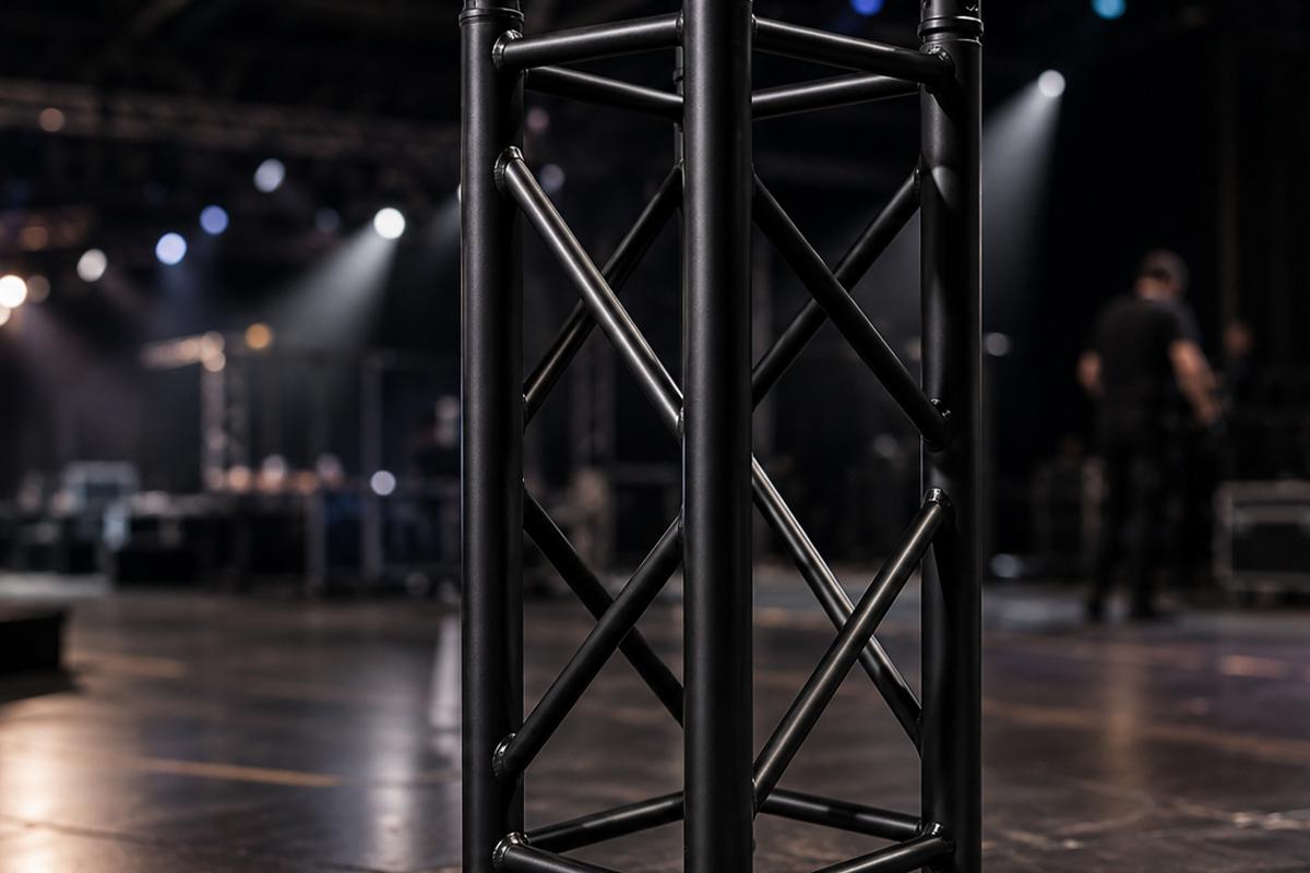 Straight box truss structure