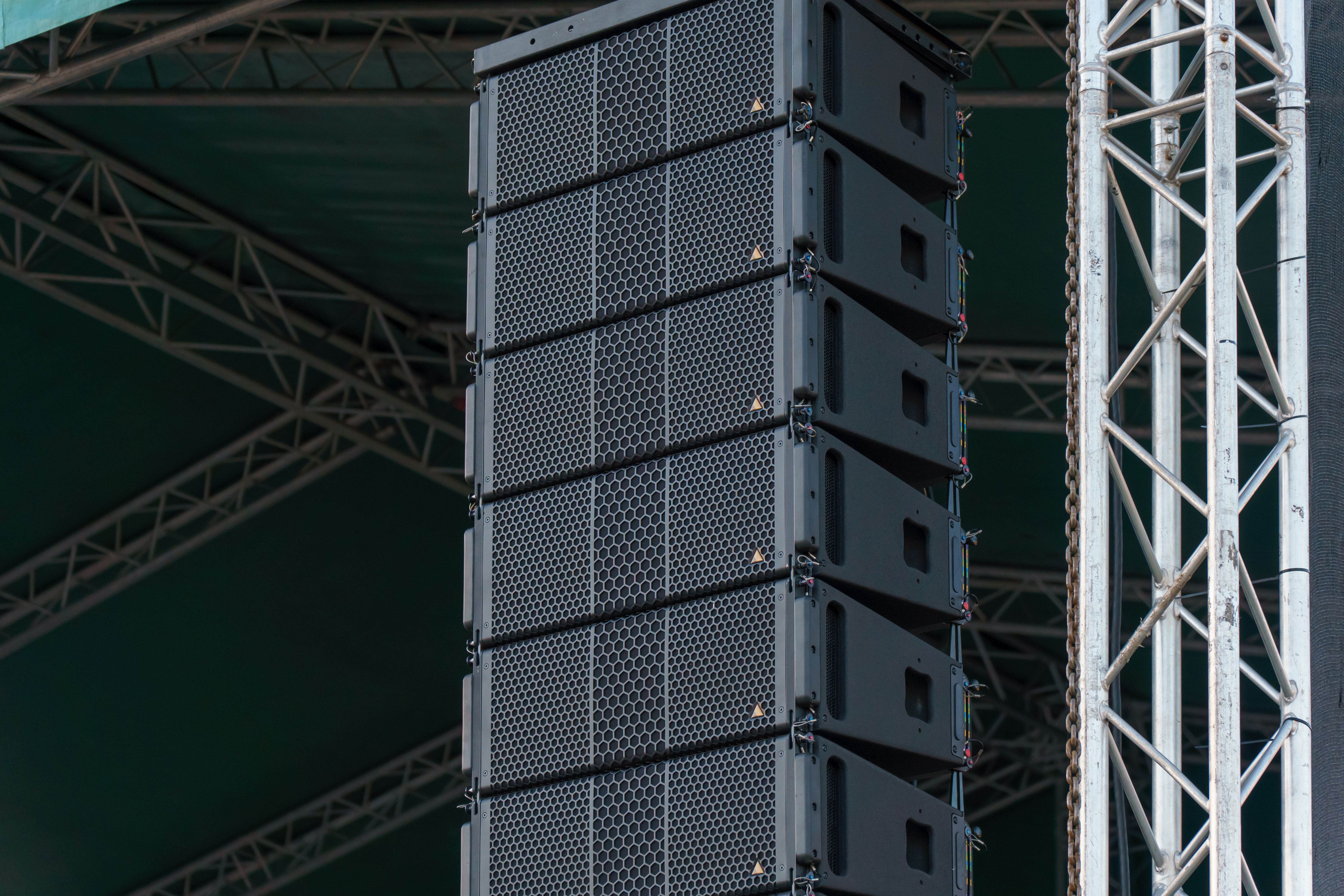 Speakers and line arrays