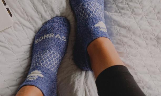 Decorative editorial element for Bombas