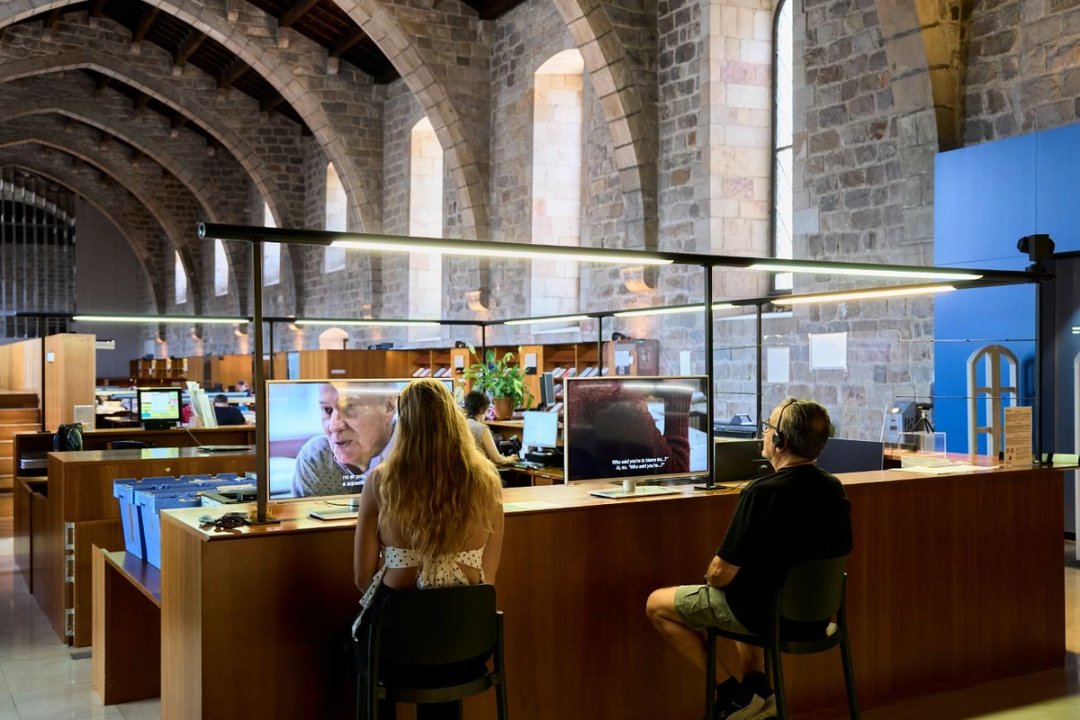 !!! Vista de la obra The Joycean Society, de Dora García, en la Biblioteca de Catalunya. Foto Miquel Coll