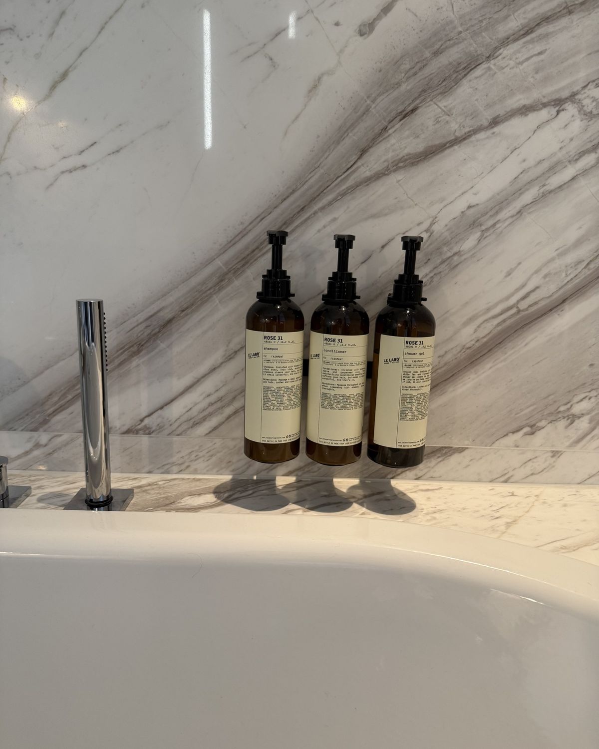 Bộ sản phẩm Le Labo pha riêng cho Fairmont Hanoi