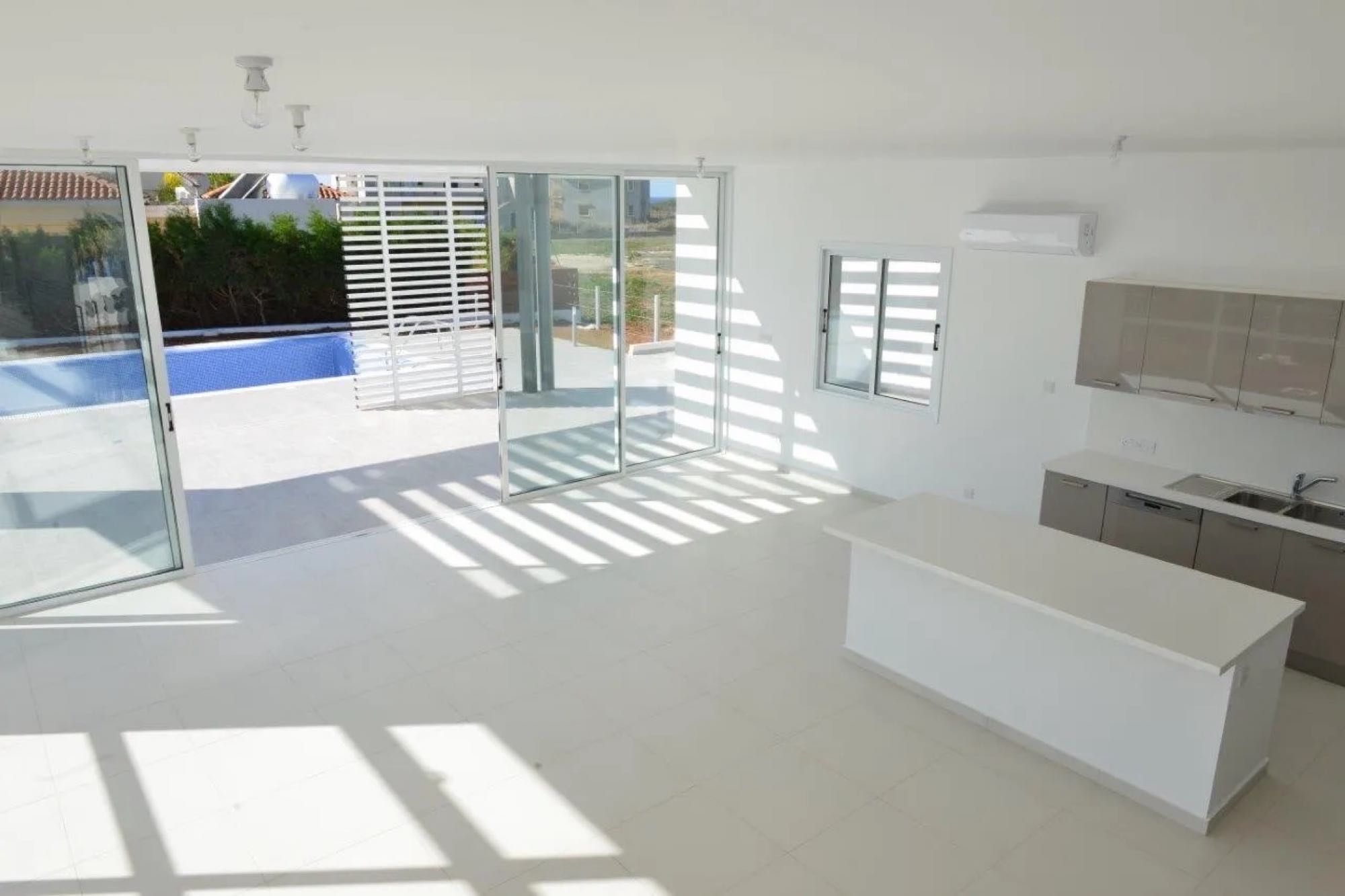 Buy Seafront Villas in Paphos – Iasonas Beach Cyprus