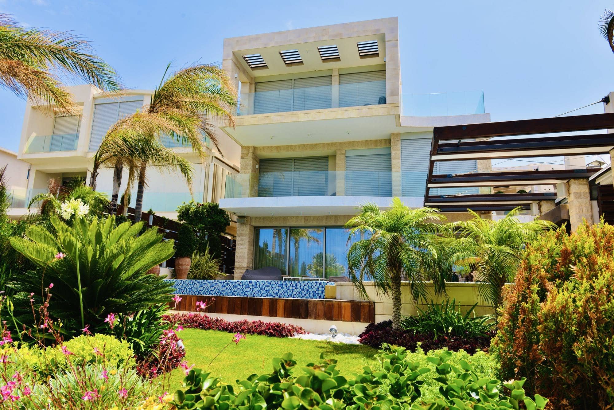 Adonis Beach | Luxury Seafront Villas in Paphos, Cyprus