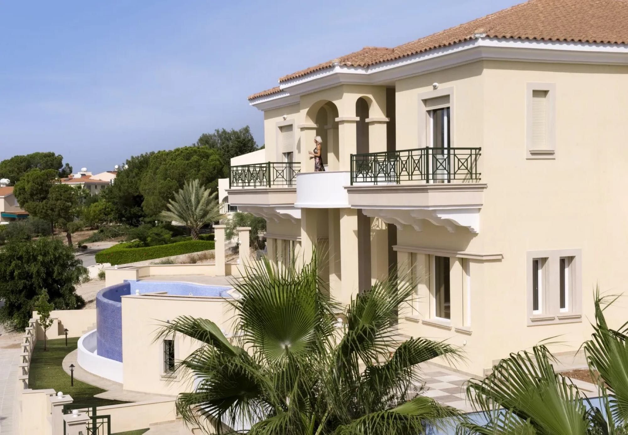 Купить Виллы у Моря в Coral Bay – Пафос, Кипр