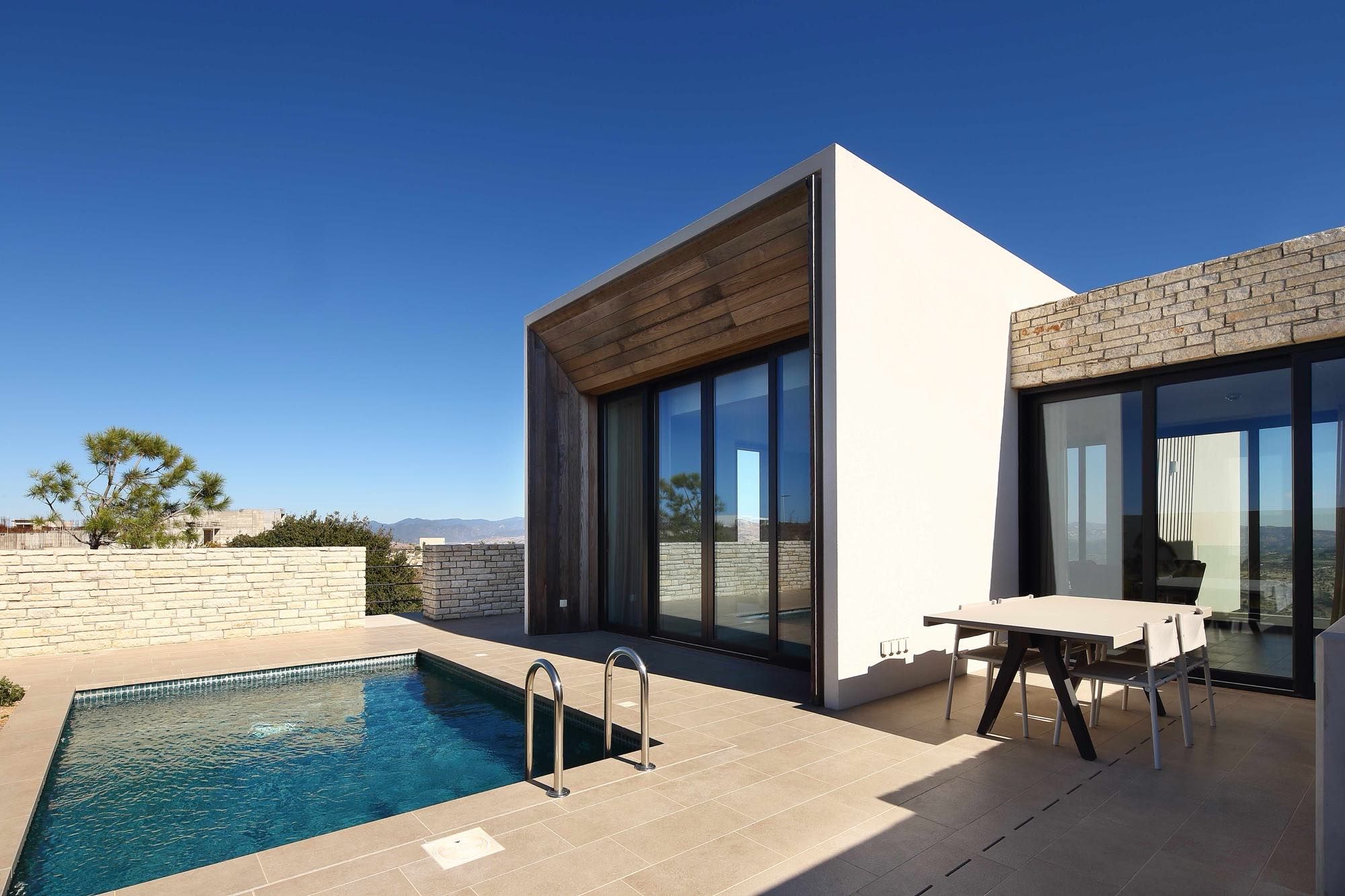 Luksusowe apartamenty Minthis Resort 2 sypialnie na sprzedaż w Pafos, Cypr