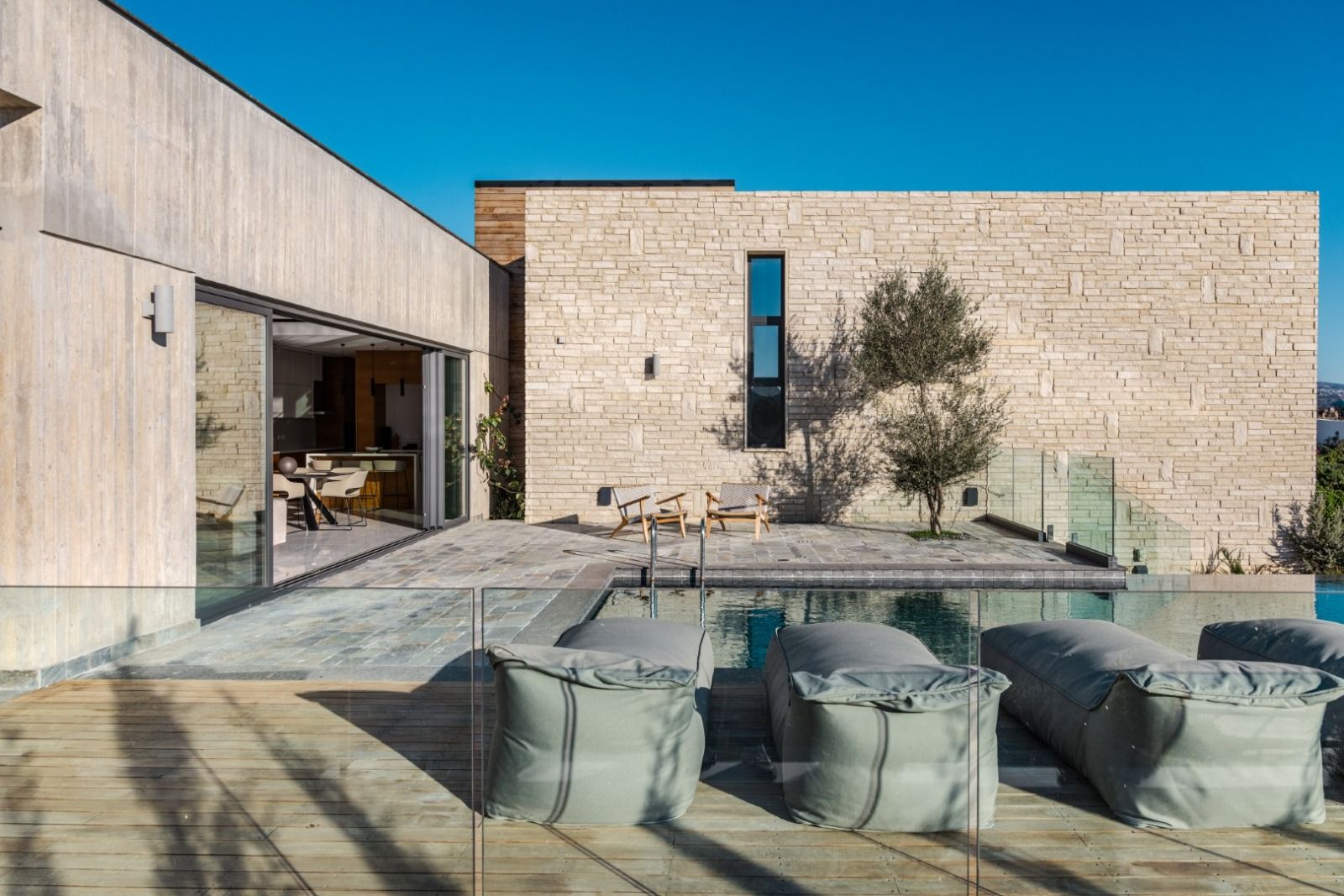 Pearl Sea Caves Villa 1 Paphos – 4-Bed Luxury Villa for Sale