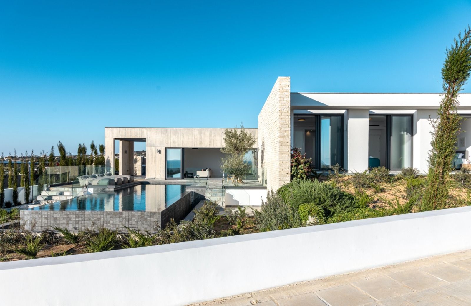Pearl Sea Caves Villa 1 Paphos – 4-Bed Luxury Villa for Sale