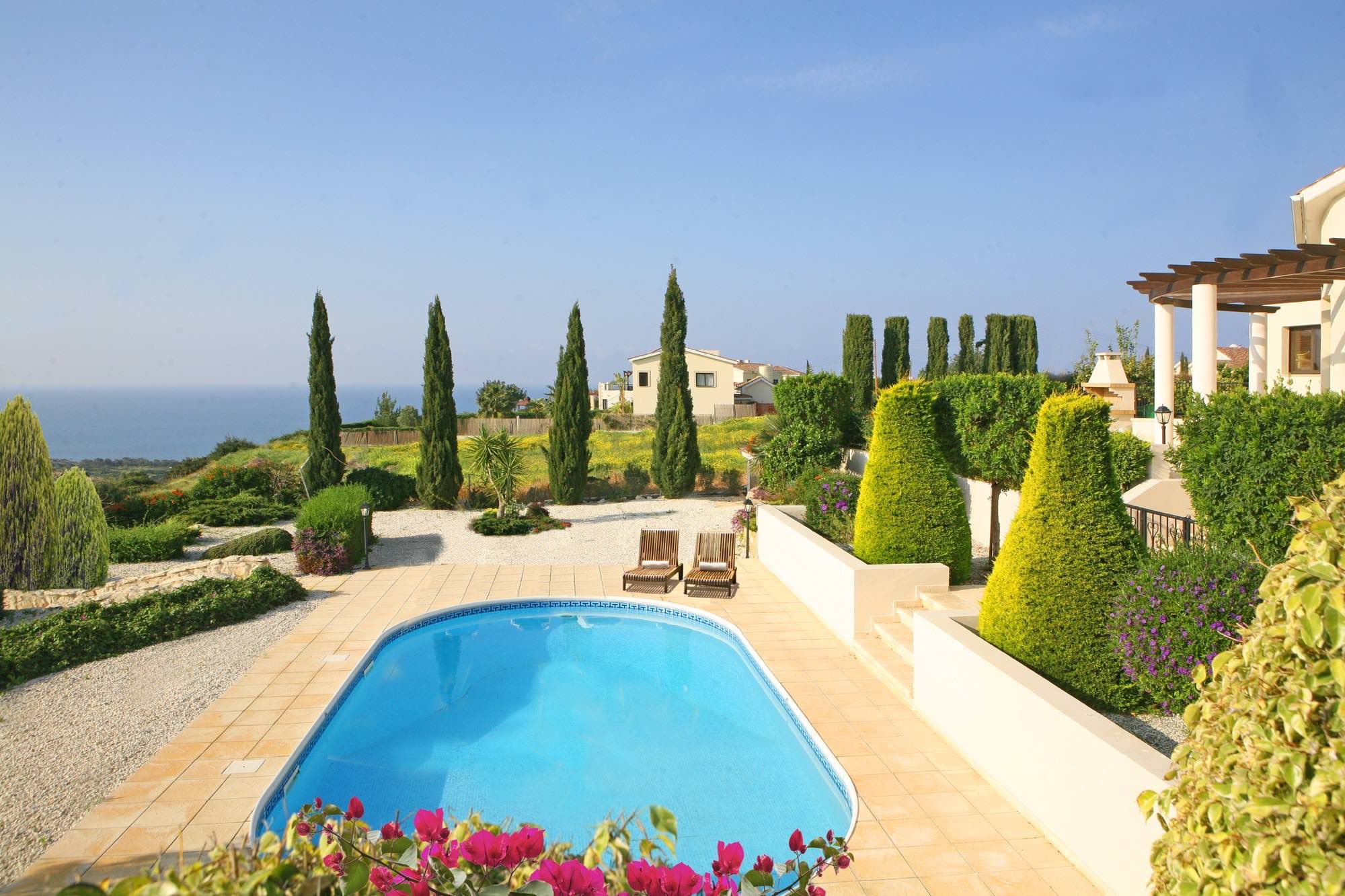 Купить элитные виллы Royal Residences в Venus Rock, Пафос