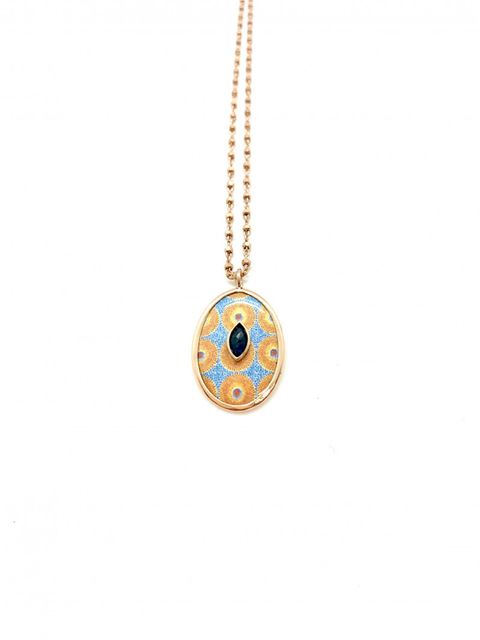 necklace.with precious stone