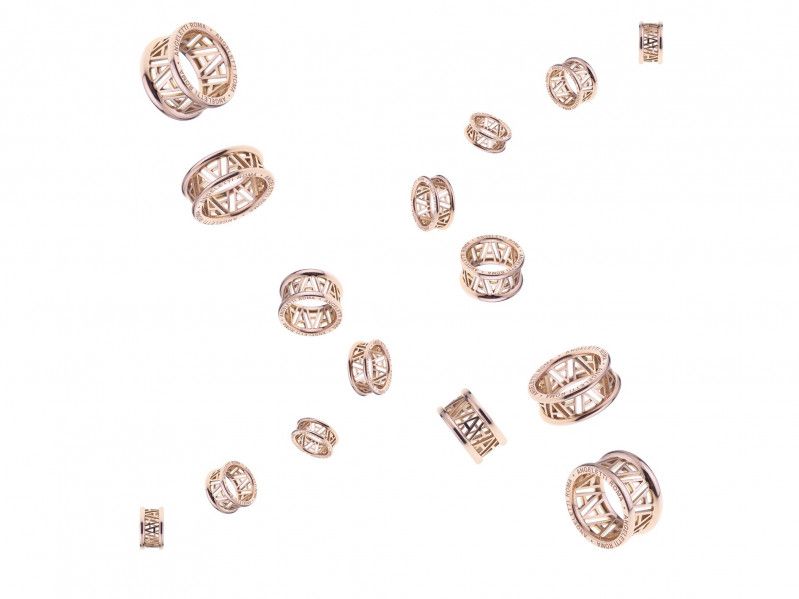 set of gold rings