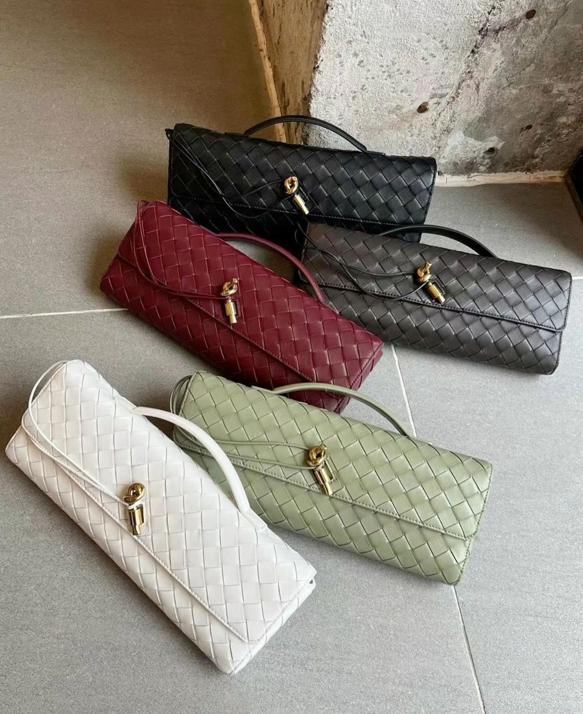 The Woven Knot Clutch