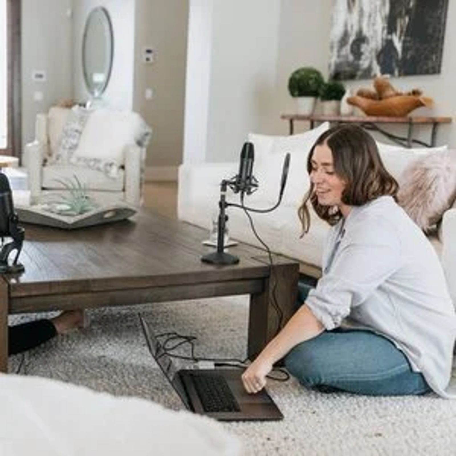 Podcast Vs Radio: Which Medium is Best for Loyalty & Growth?