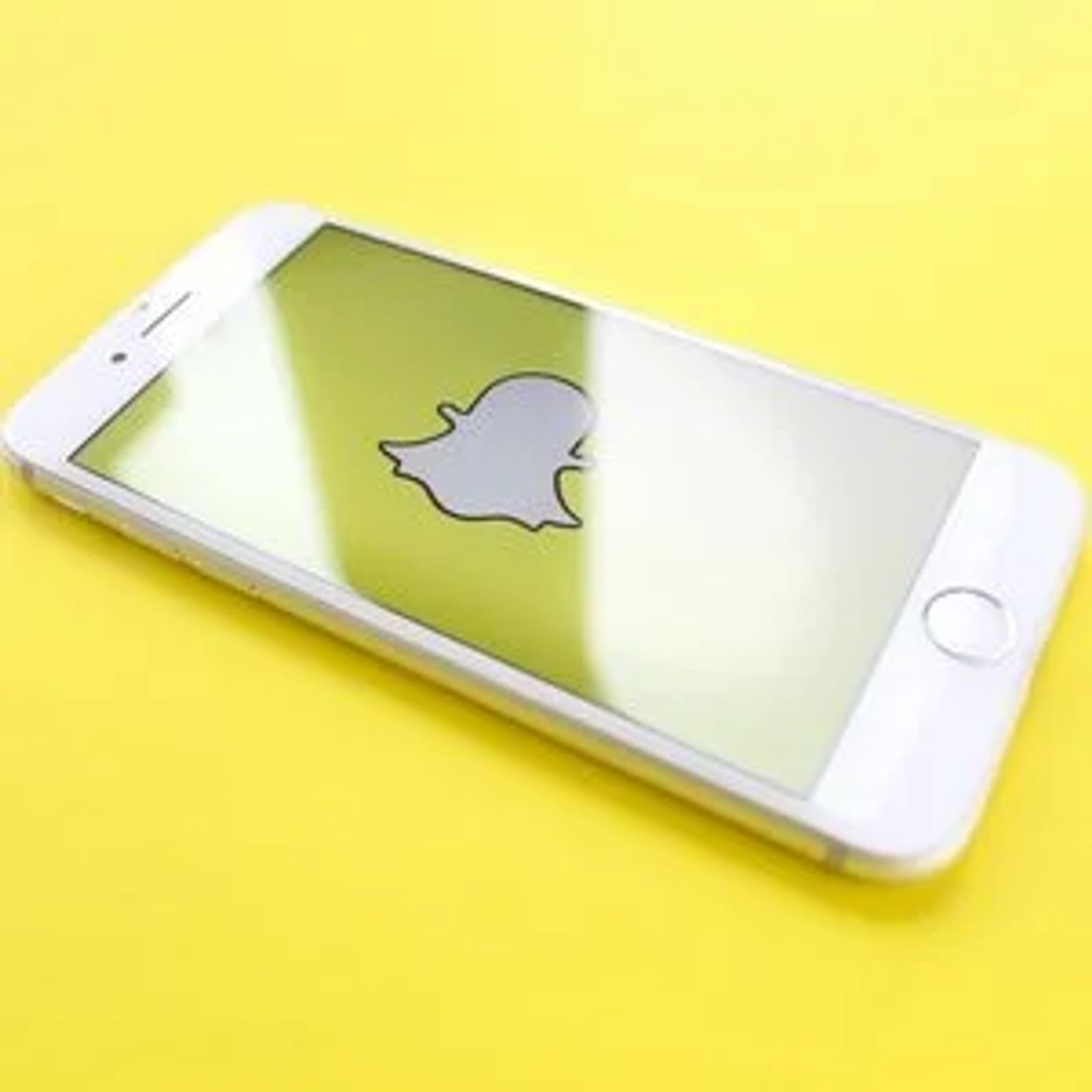 2 Social Channels are Growing (much) Faster than IG