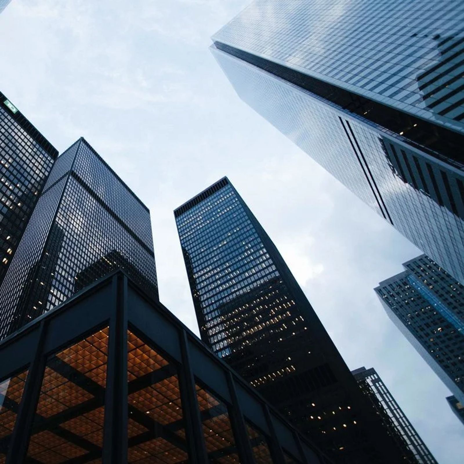 Big 6 of Advertising in Canada