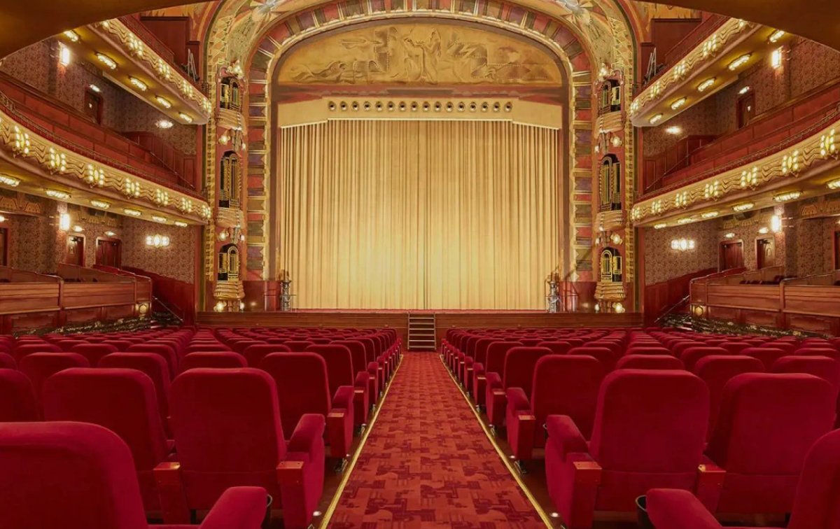 Locations slideshow@2x