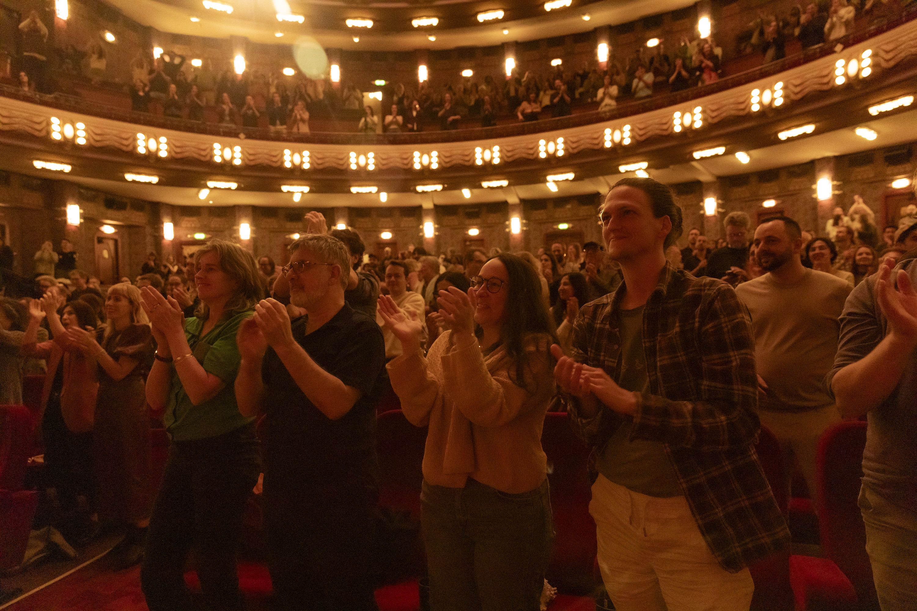 Homo Argentum + Golpes