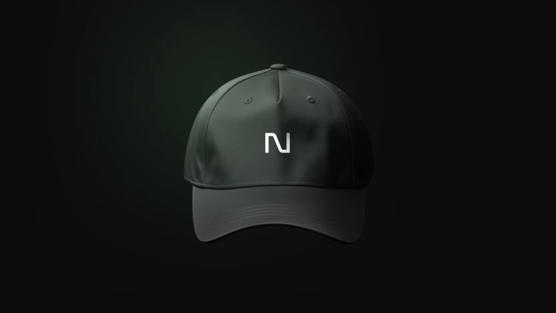Black Netic cap embroidered with the N mark.