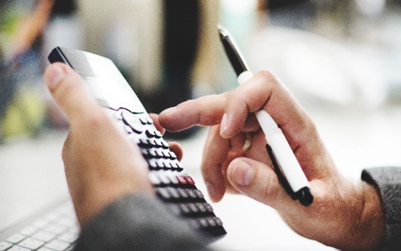 İşten Çıkarılan İşçinin Hakları Nelerdir? Kıdem Tazminatı, İhbar Tazminatı ve Diğer Yasal Haklar