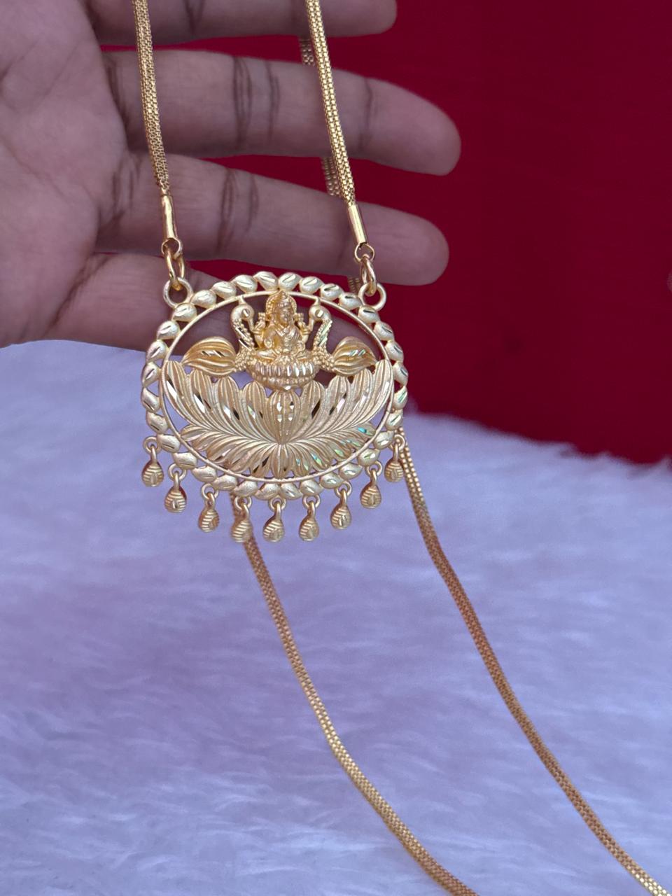 Dollar chain.7