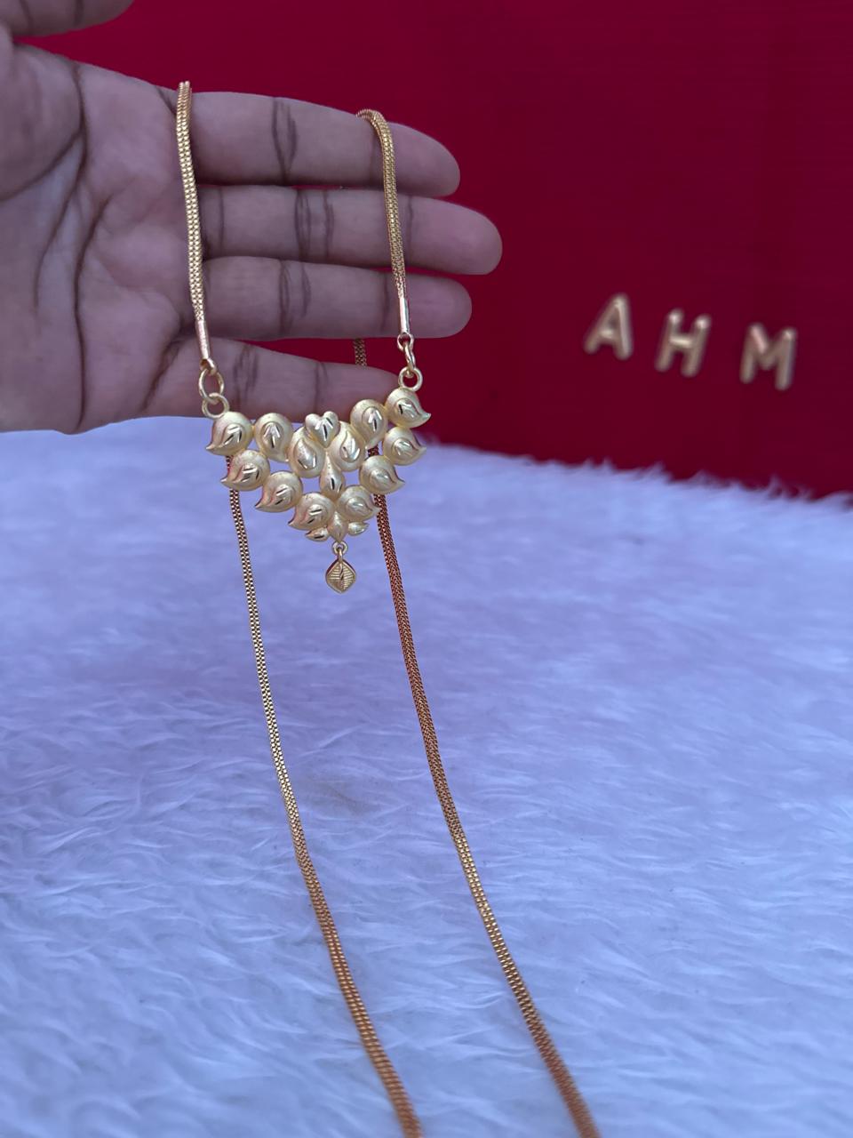 Dollar chain.6