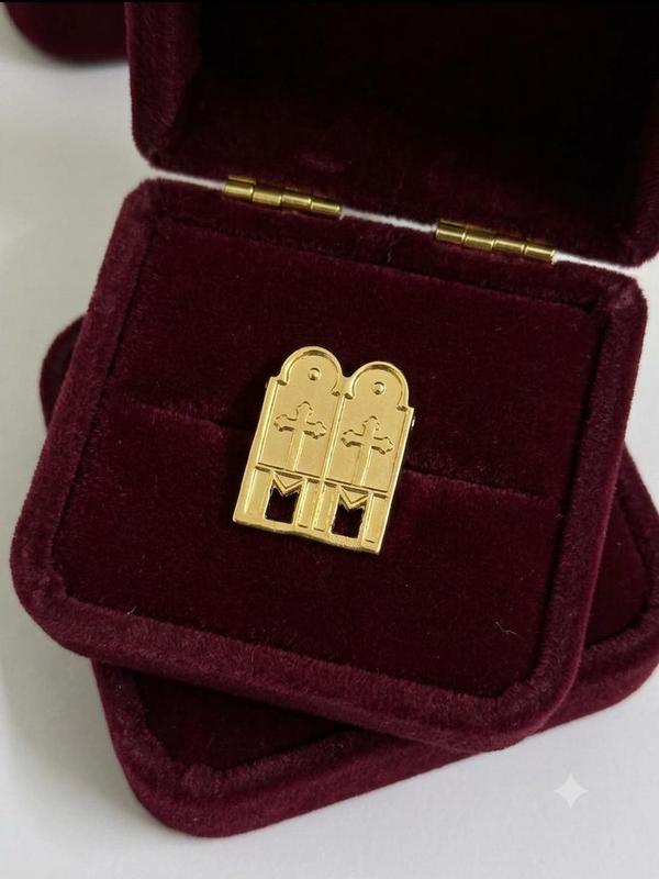 Holy Cross Thali Pendant