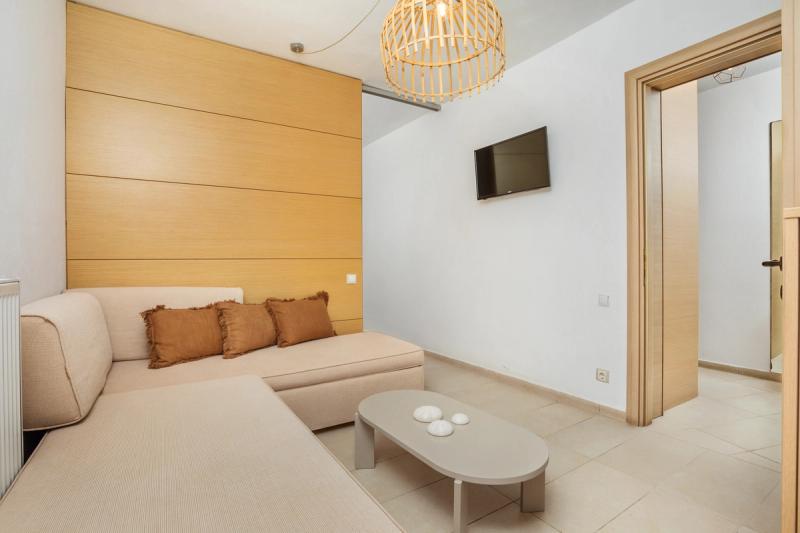Deluxe Suite with Sea View — photo 4