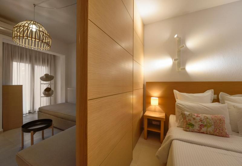Deluxe Suite with Sea View — photo 8