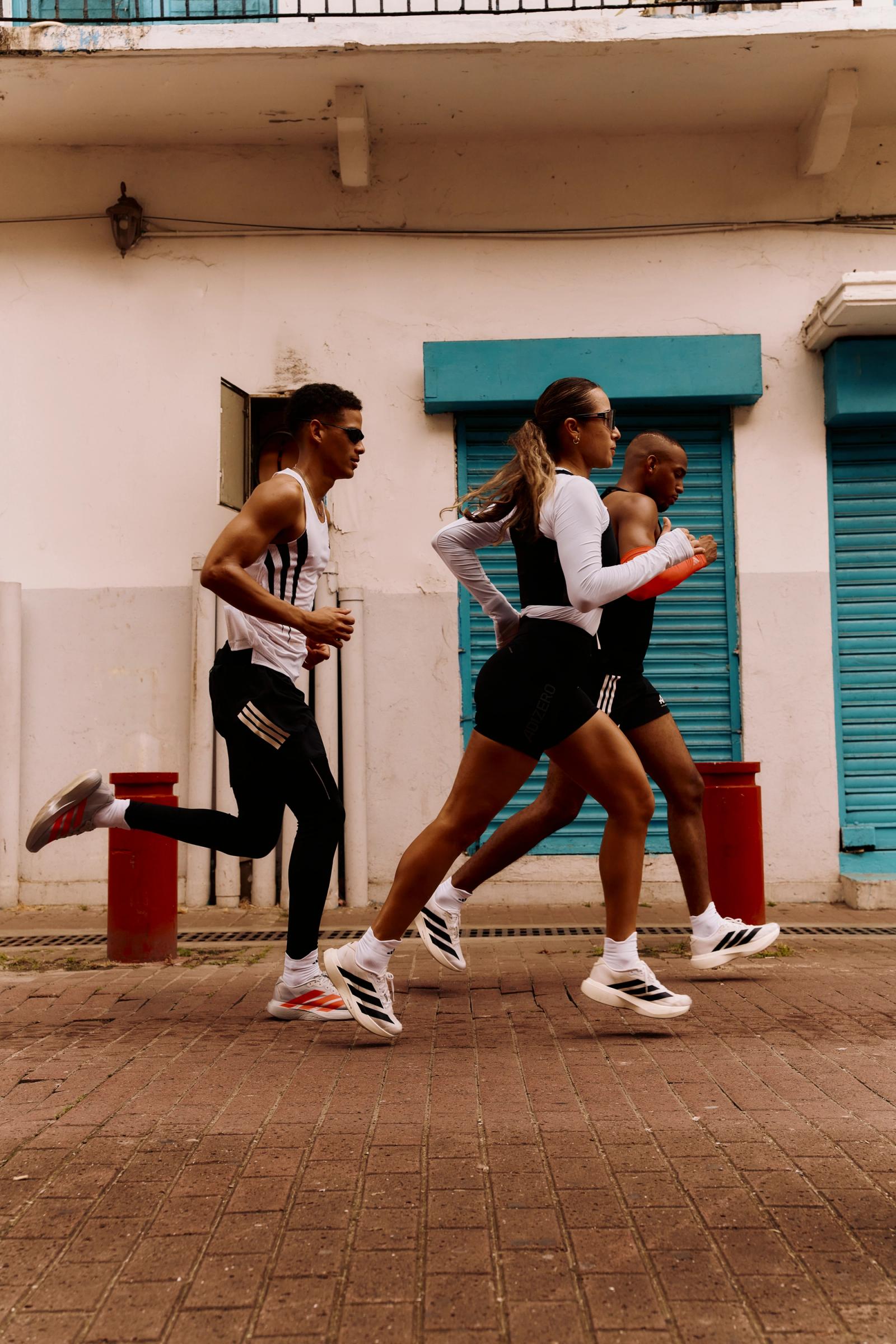 ADIDAS EVO