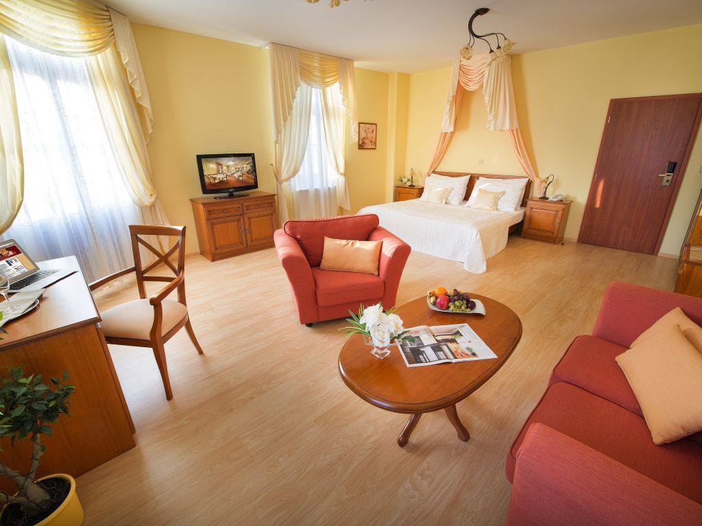 Hotel Podhrad, Hluboká nad Vltavou