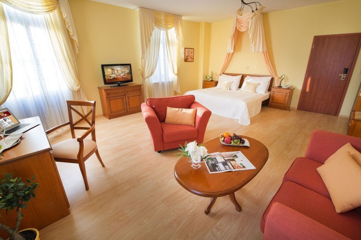 Hotel Podhrad, Hluboká nad Vltavou